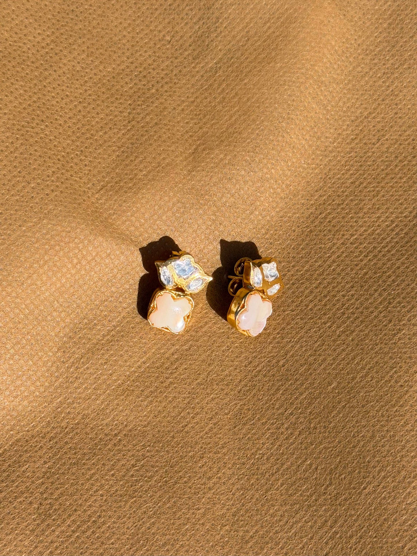 Lotus Studs